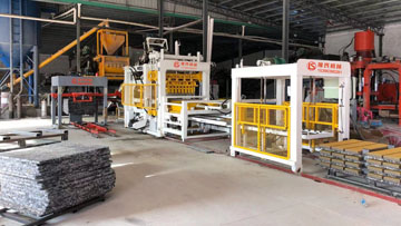 PC磚、透水磚生產(chǎn)現(xiàn)場