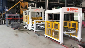 PC磚、透水磚生產(chǎn)現(xiàn)場