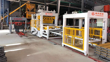 PC磚、透水磚生產(chǎn)現(xiàn)場