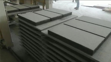 仿石PC透水磚生產現場