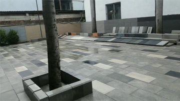 仿石PC透水磚生產現場